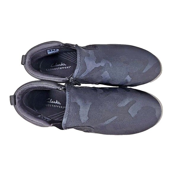 Clarks Cloudsteppers Black Camo Casual Booties Breeze Clover Side Zip Size 8 EUC - Picture 4 of 8